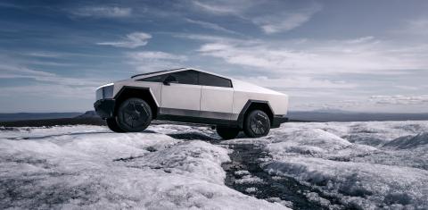 Tesla Cybertruck 2025