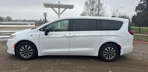 Chrysler Pacifica 2024