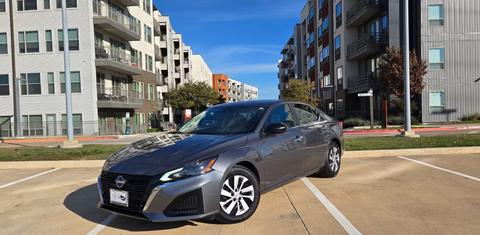 Nissan Altima 2025