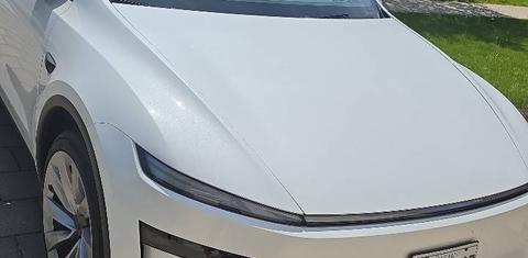 Tesla Model Y 2026