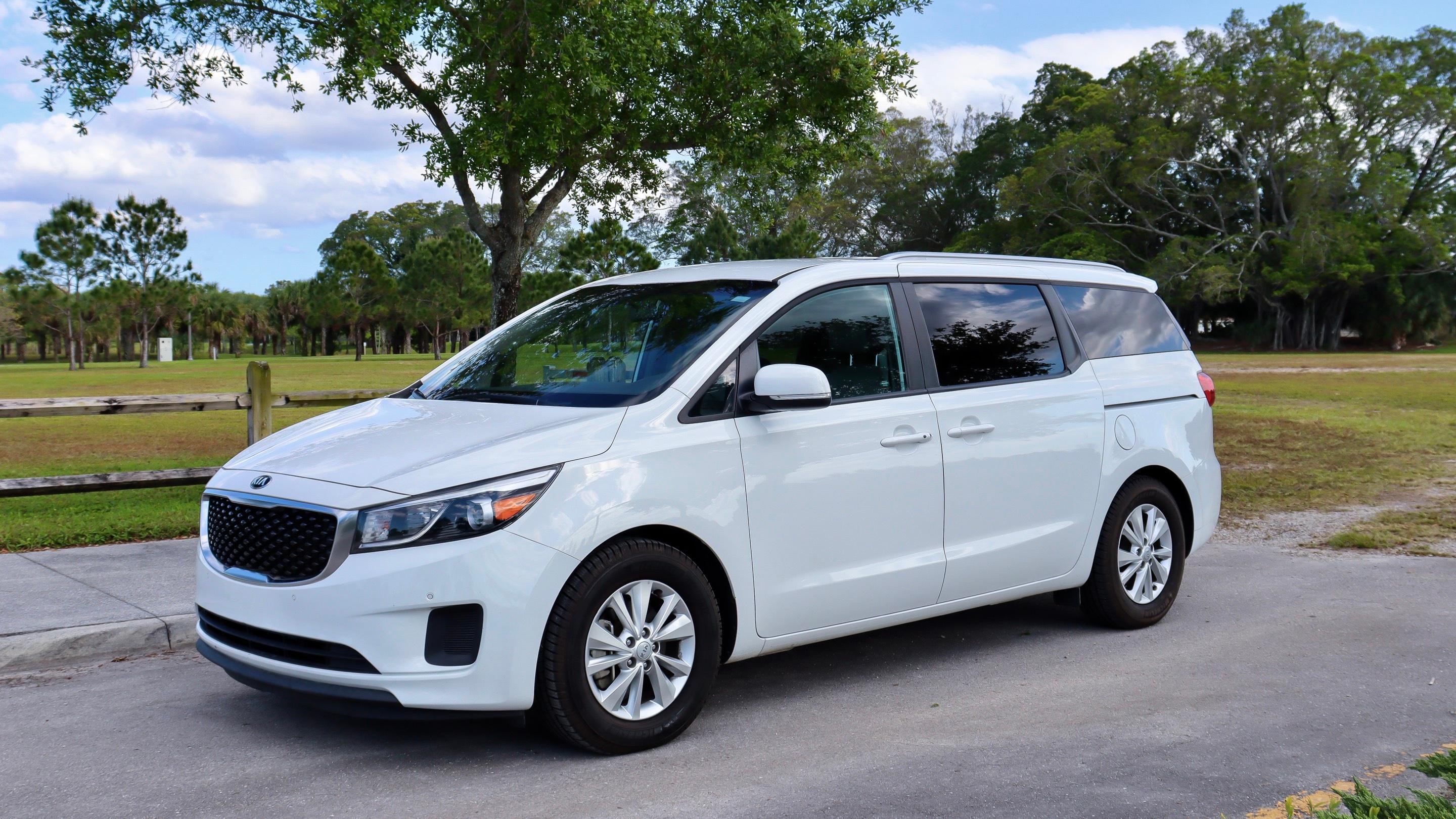 Kia Sedona 2017 in 