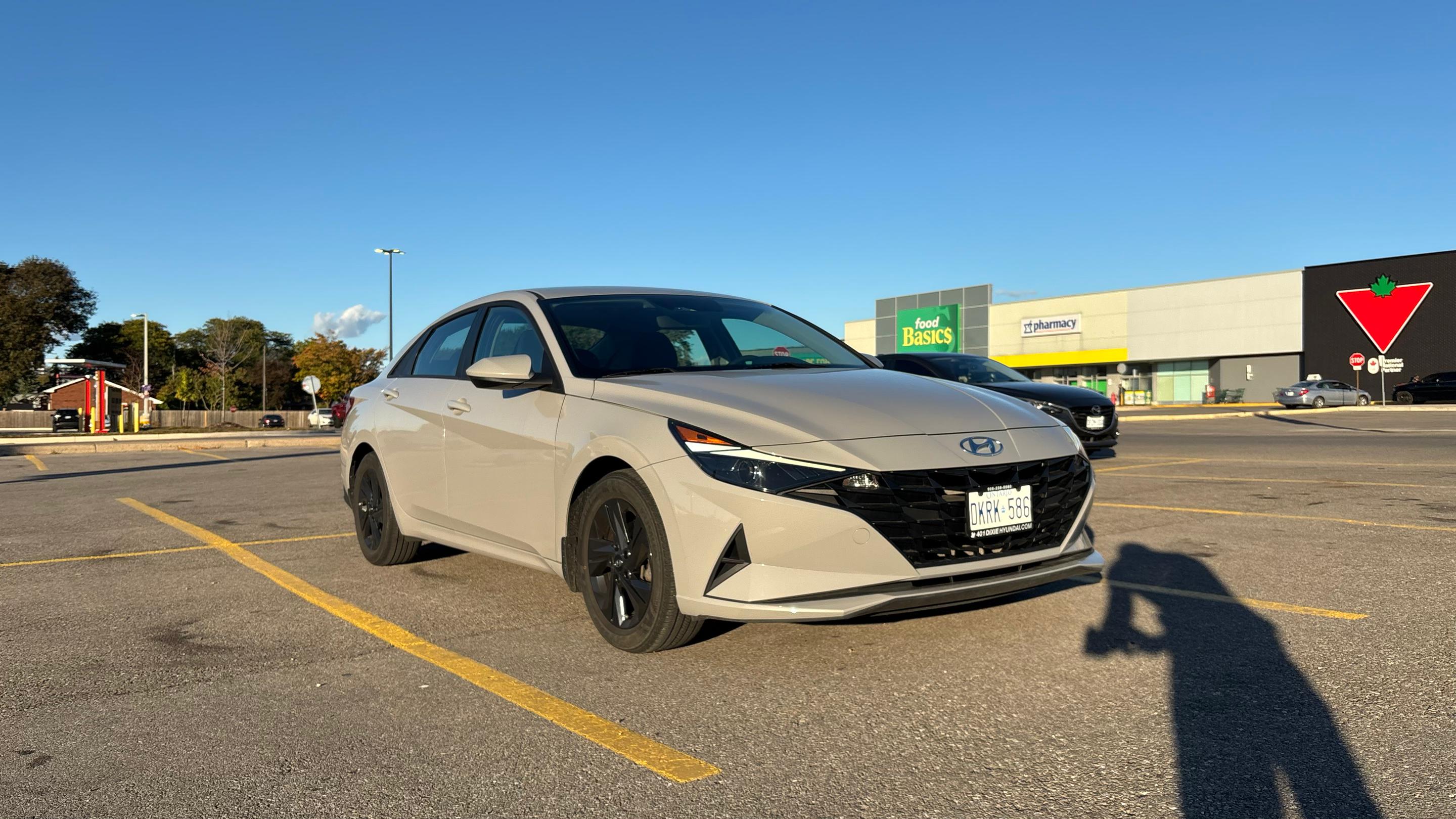 Hyundai Elantra 2022 in Hamilton, ON