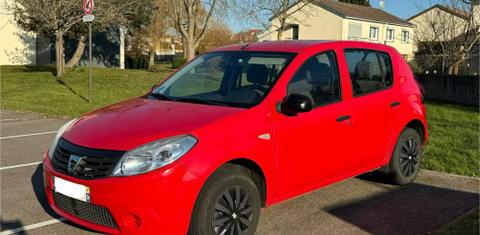 Dacia SANDERO 2011