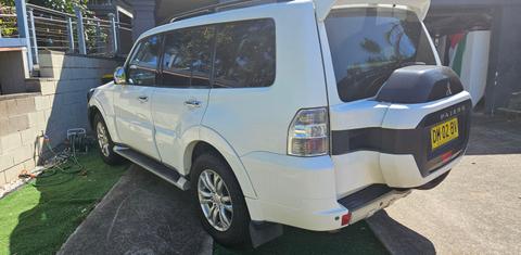 Mitsubishi PAJERO 2018