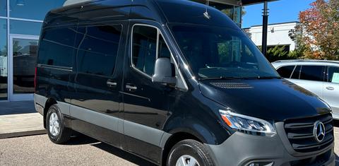 Mercedes-Benz Sprinter 2024