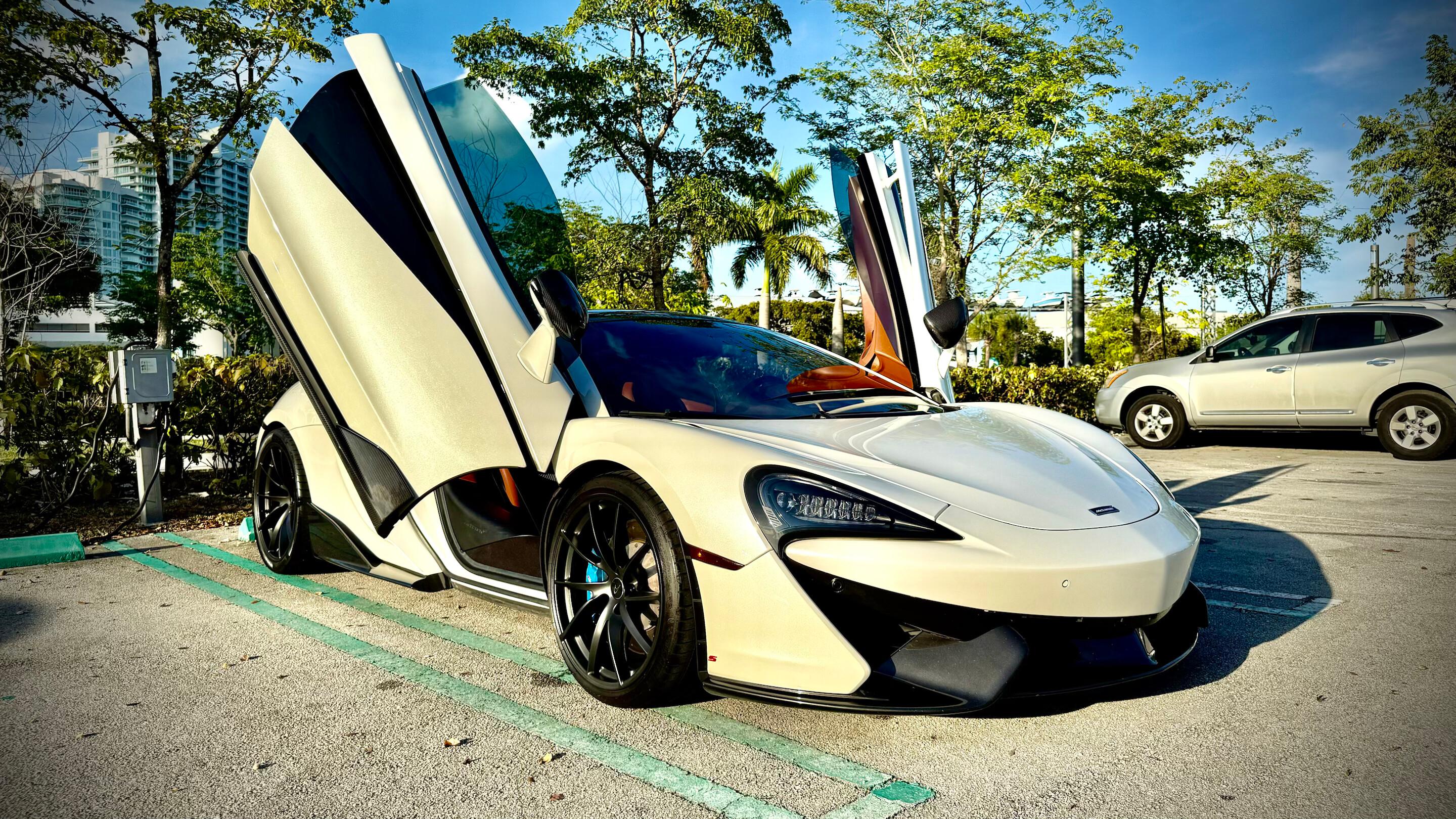 McLaren 570GT 2017 in Coral Gables, FL