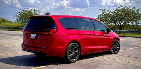 Chrysler Pacifica 2026