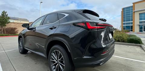 Lexus NX 2024