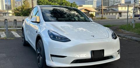Tesla Model Y 2025