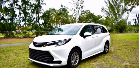 Toyota Sienna 2026