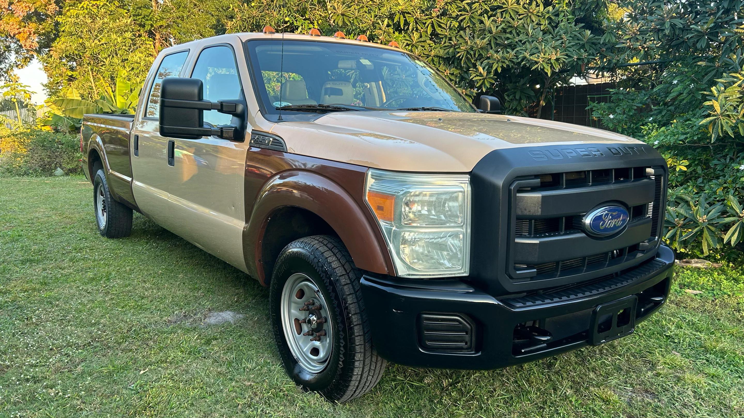 Ford Super Duty F-350 2015 in 