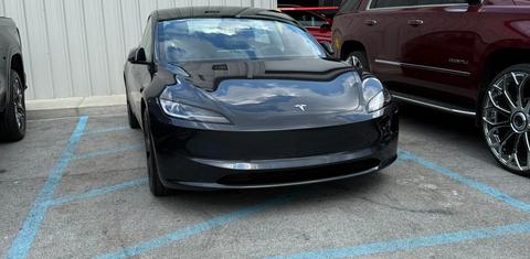 Tesla Model 3 2025