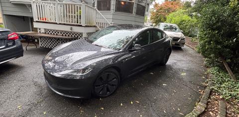 Tesla Model 3 2024