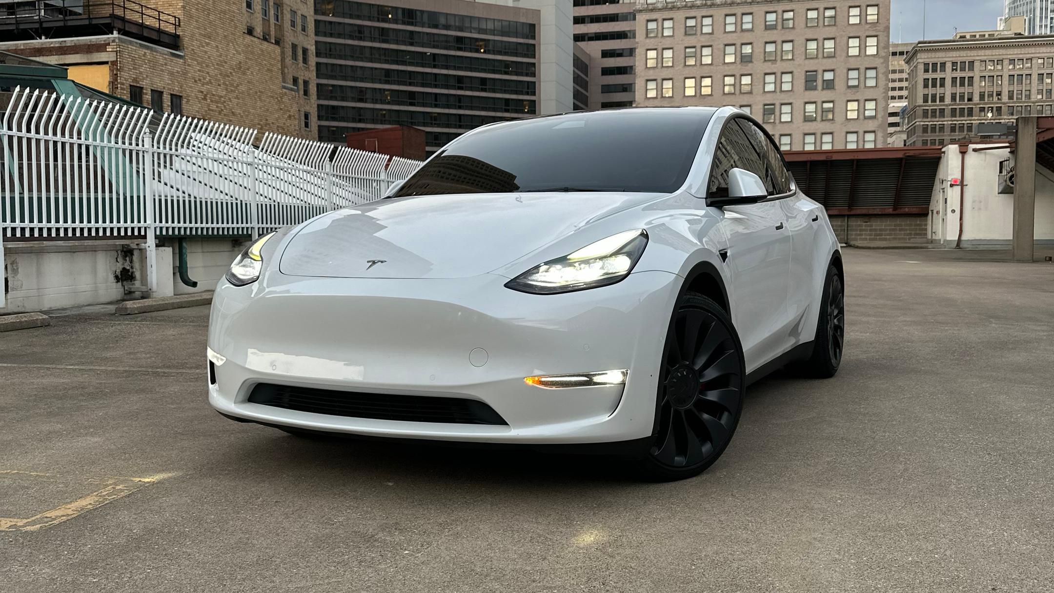 Tesla Model Y 2022 in 