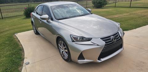 Lexus IS 2019
