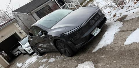 Tesla Model Y 2026