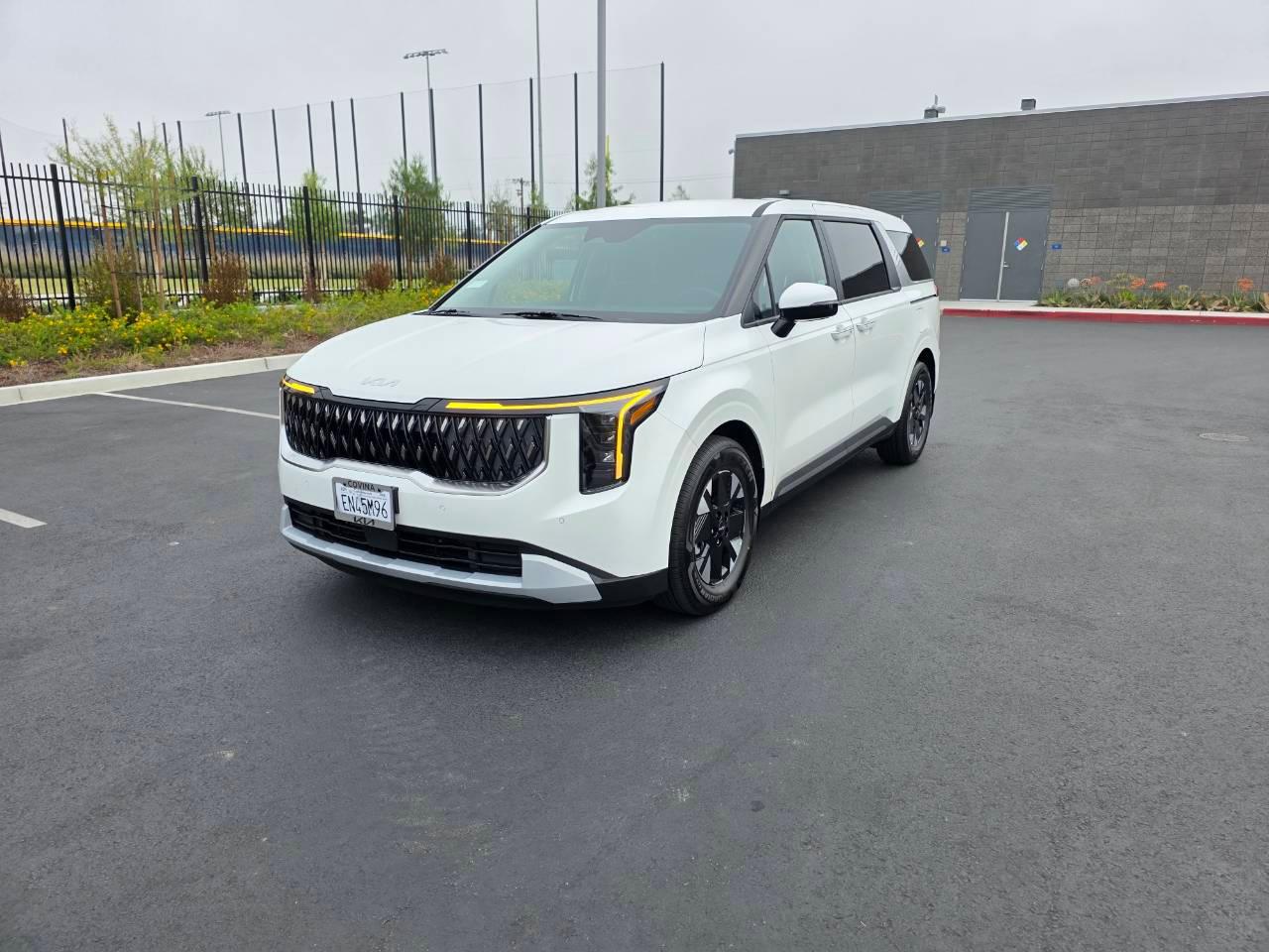 Kia Carnival Hybrid 2026 in Pico Rivera, CA