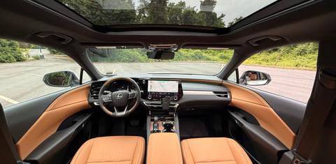Lexus RX 2025
