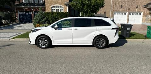 Toyota Sienna 2024