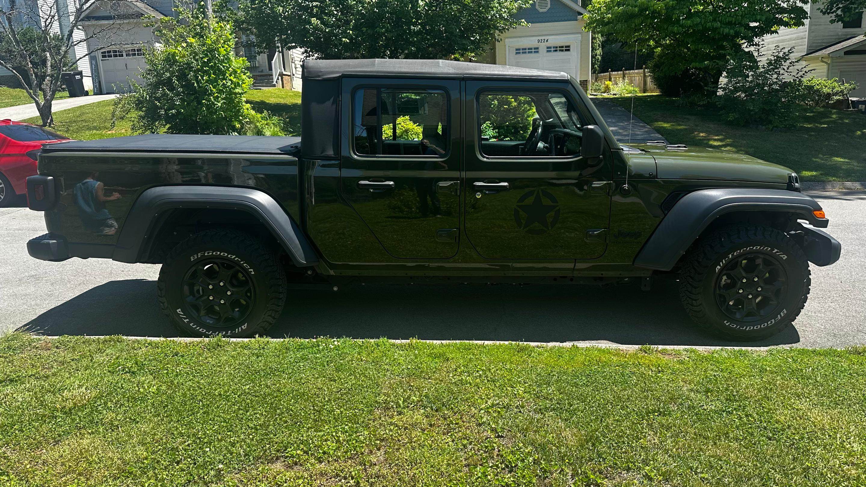 Jeep Gladiator 2023 in Knoxville, TN