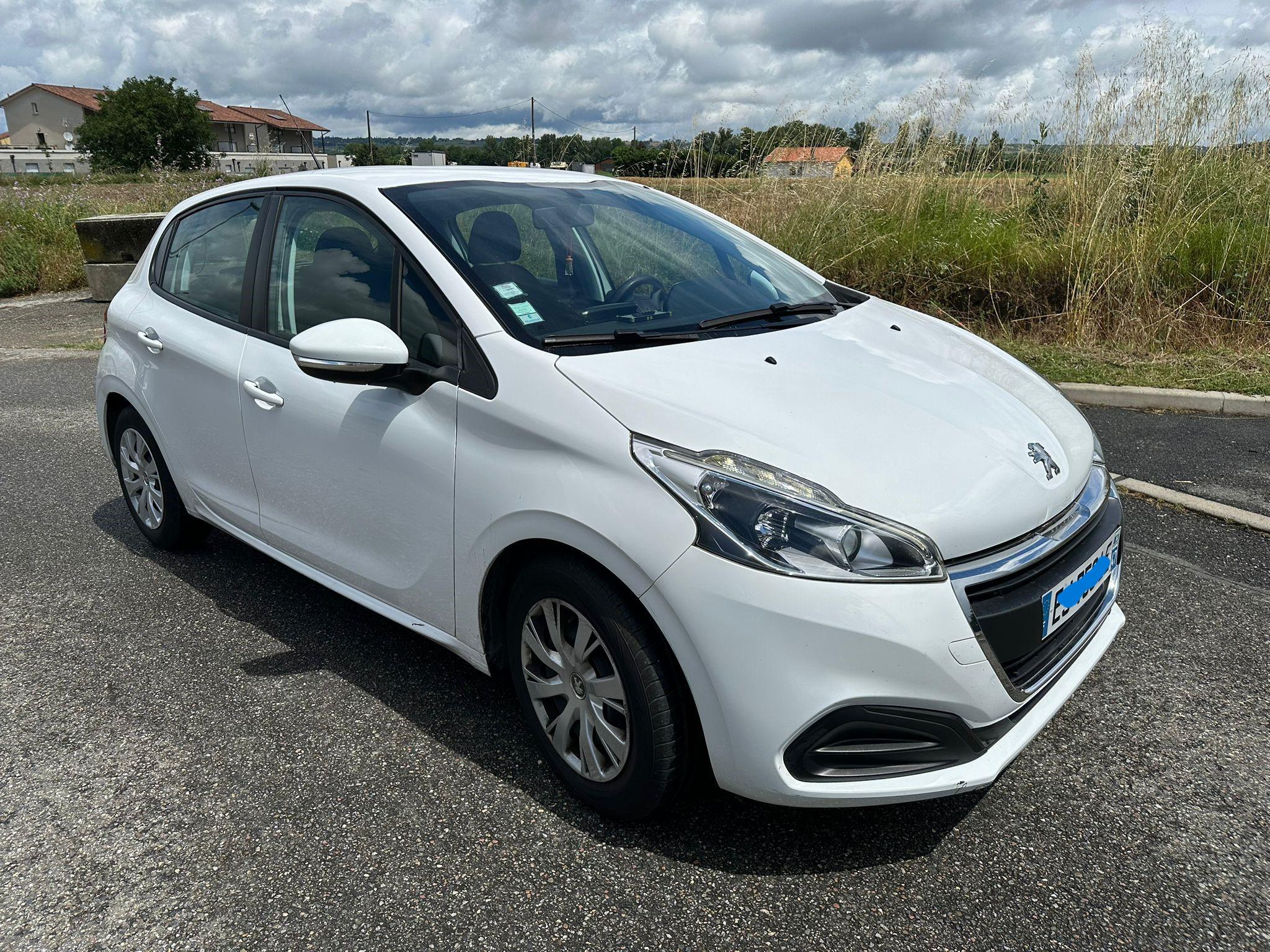 Peugeot 208 2017 à Toulouse