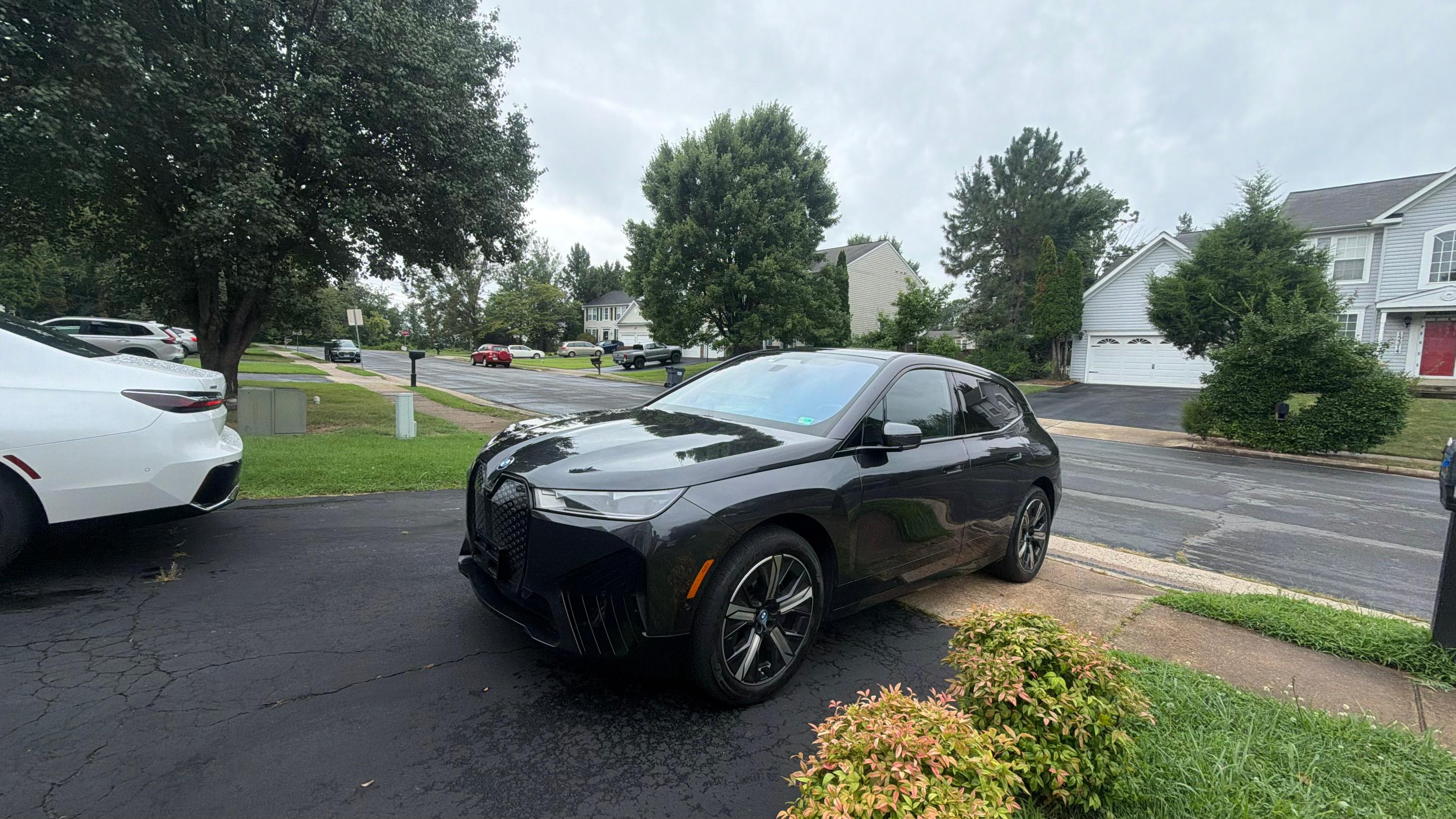 BMW iX 2025 in Woodbridge, VA