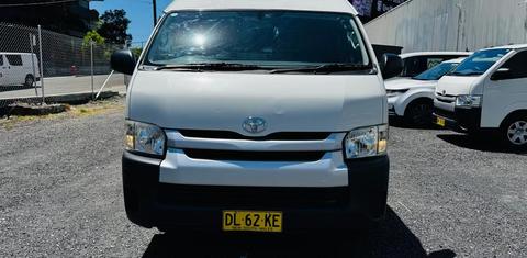 Toyota HIACE 2016