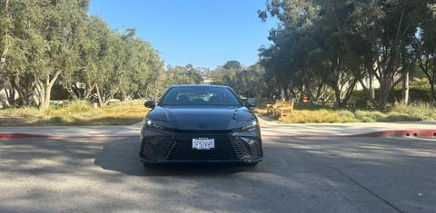 Toyota Camry Hybrid 2025