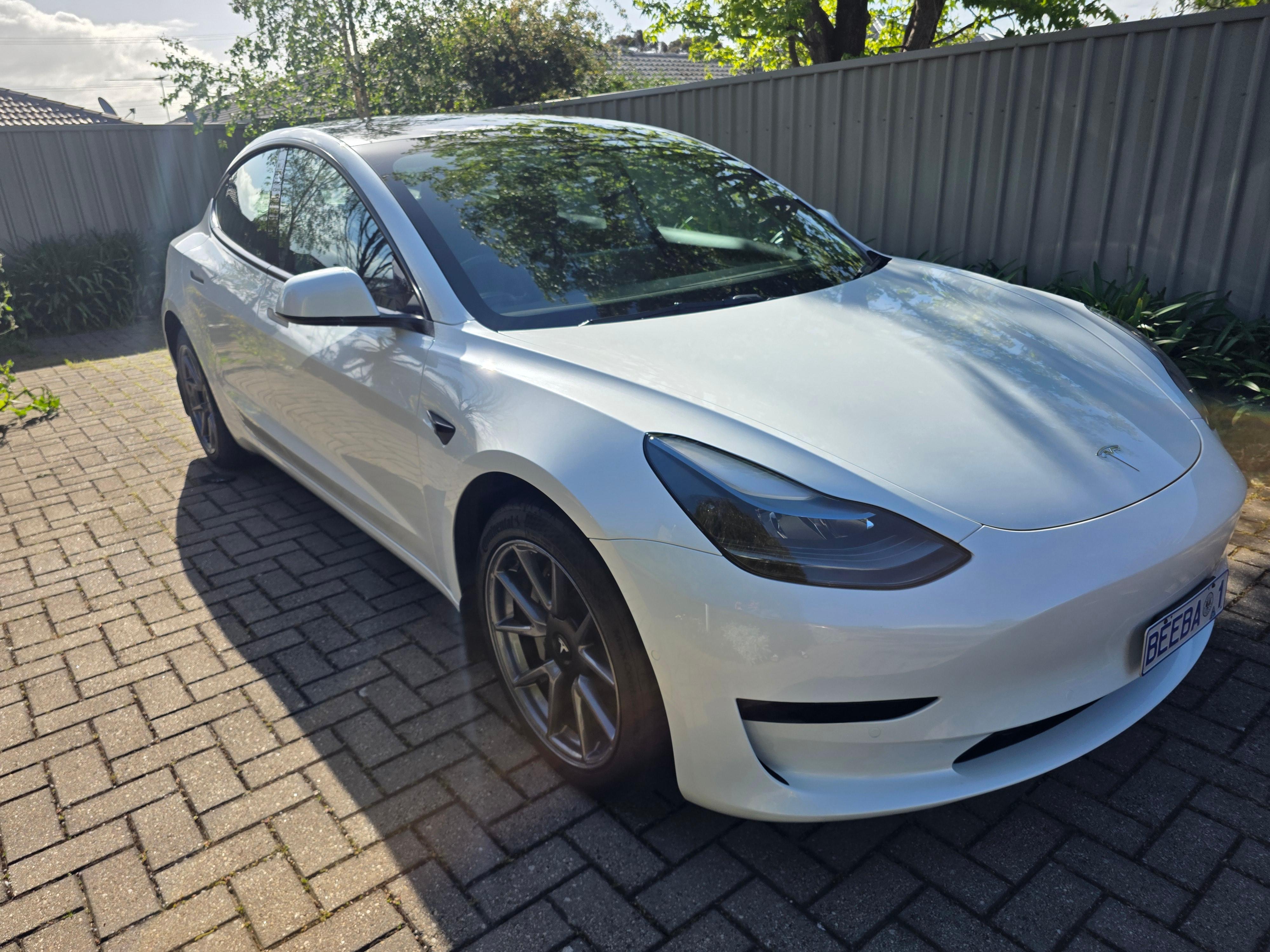 Tesla MODEL 3 2023 in Mitchell Park