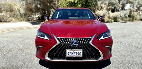 Lexus ES 2022