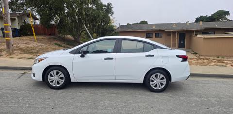 Nissan Versa 2024