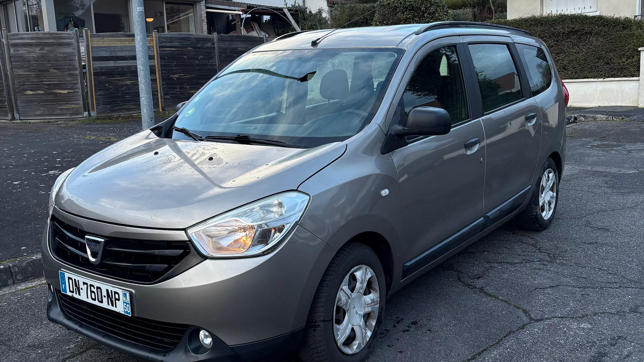 Dacia LODGY 2015 à Caen