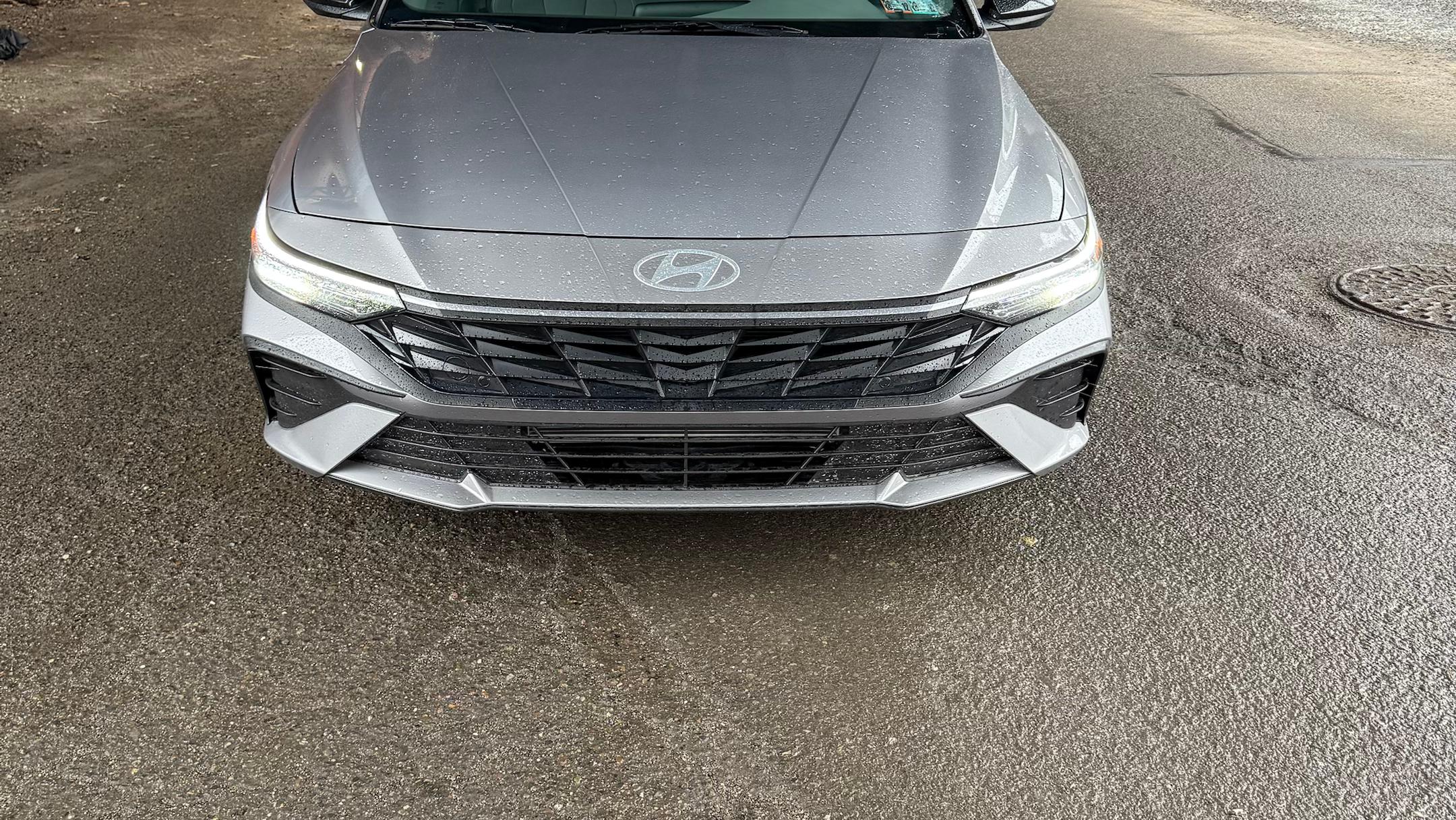 Hyundai Elantra 2025 in McKees Rocks, PA