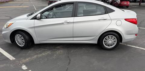 Hyundai Accent 2015
