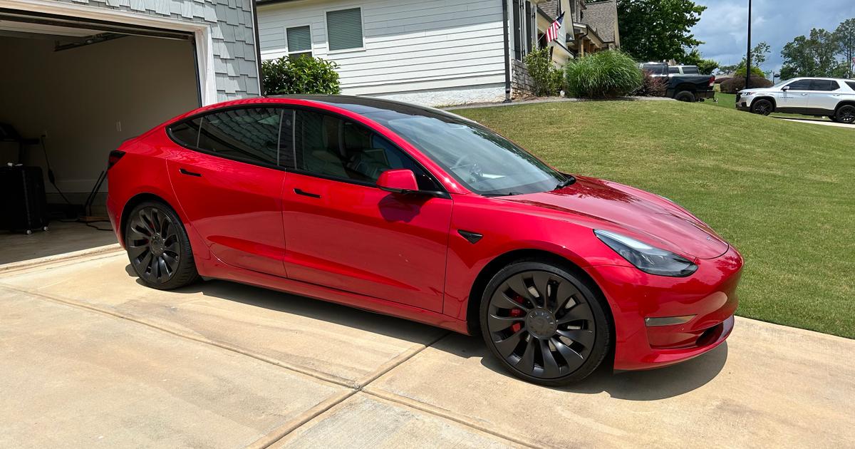 Tesla Model 3 2022 rental in Carrollton, GA by Brian L. Turo