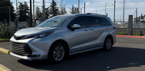 Toyota Sienna 2024