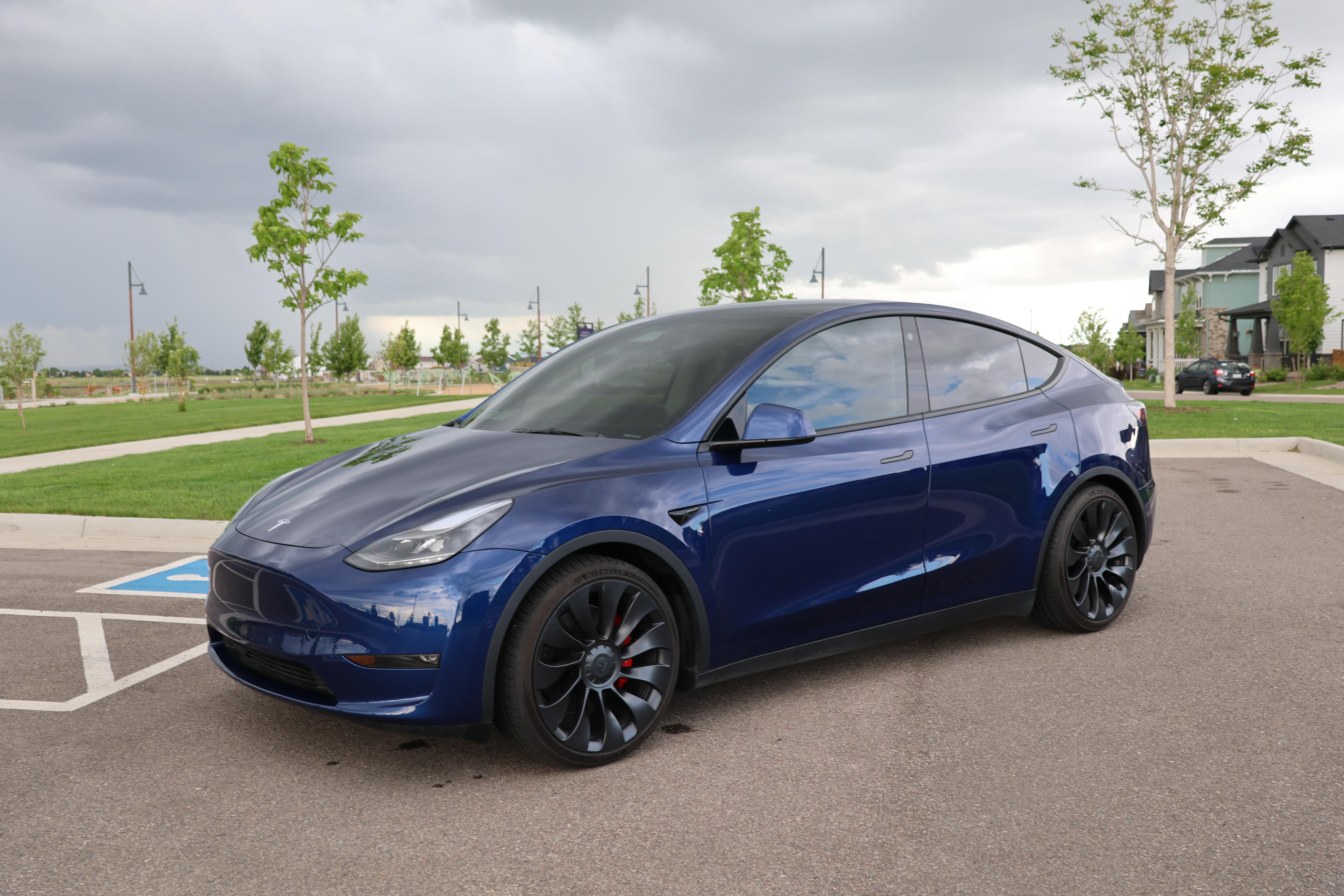 Tesla Model Y 2022 in 