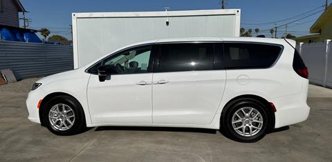 Chrysler Pacifica 2024