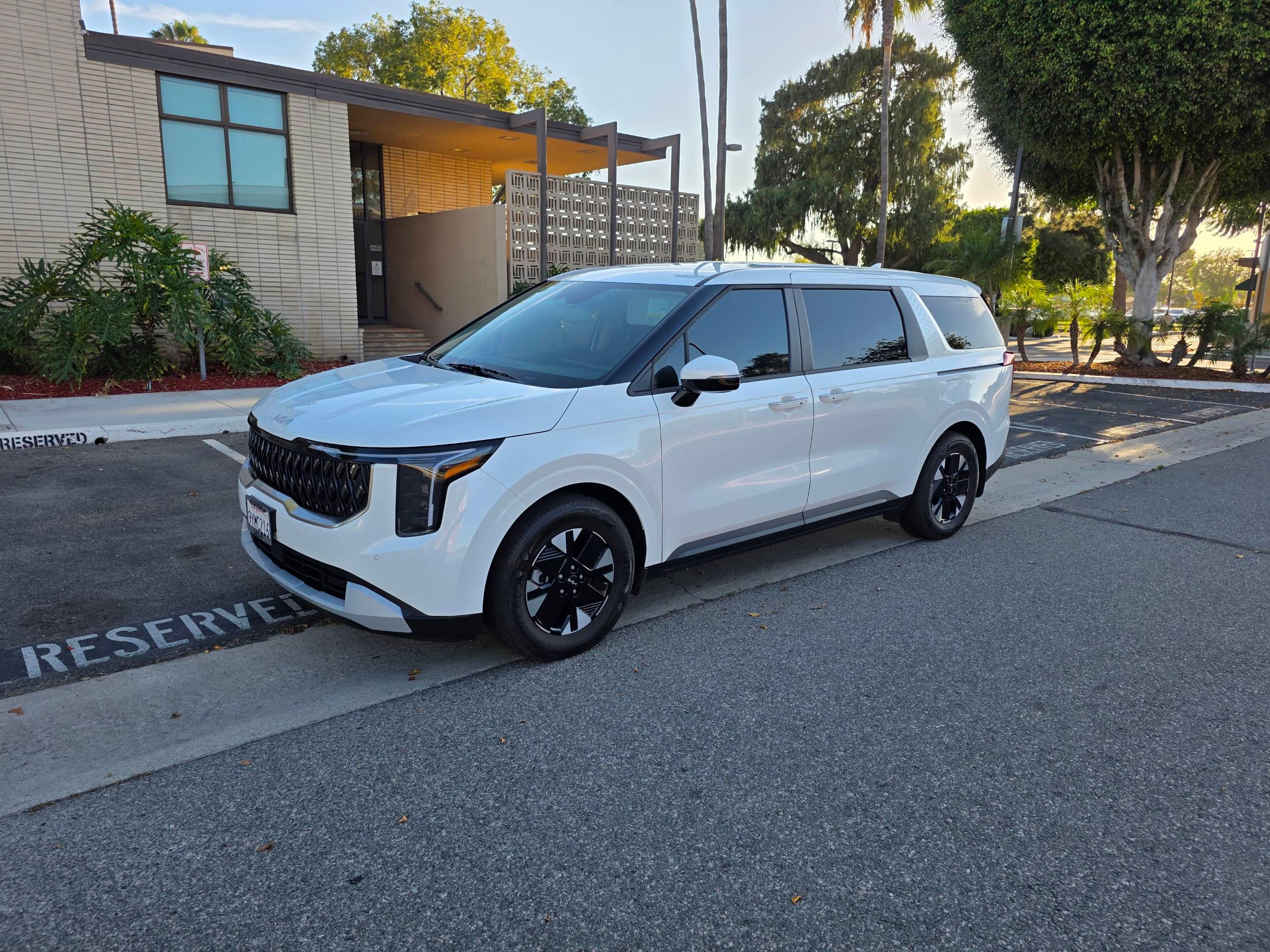 Kia Carnival Hybrid 2026 in Pico Rivera, CA