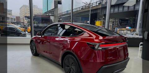Tesla Model Y 2026