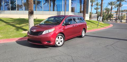 Toyota Sienna 2011