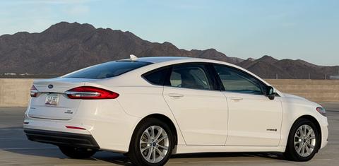 Ford Fusion Hybrid 2019