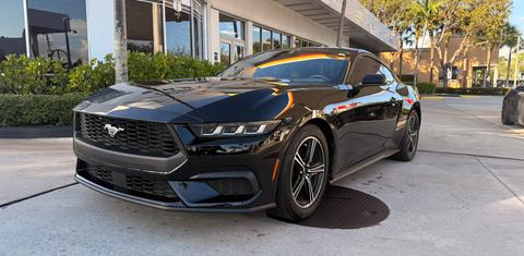 Ford Mustang 2024
