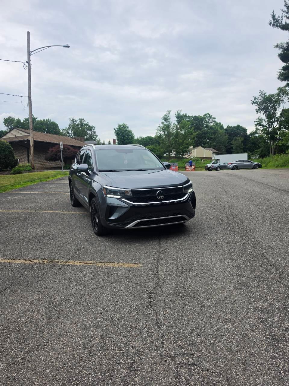 Volkswagen Taos 2022 in Carnot-Moon, PA