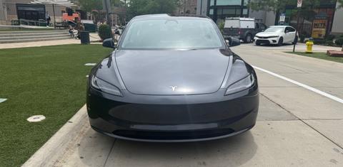 Tesla Model 3 2024