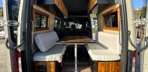 Mercedes-Benz Sprinter Crew 2023