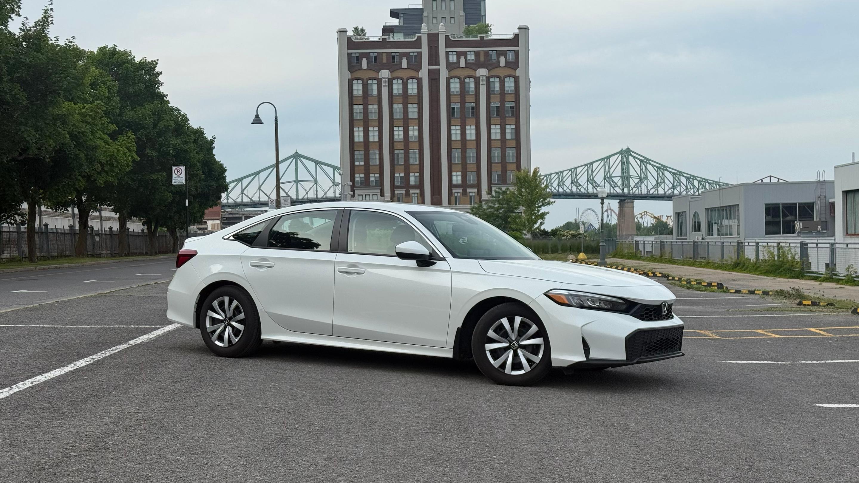 Honda Civic 2025 à Montréal, QC