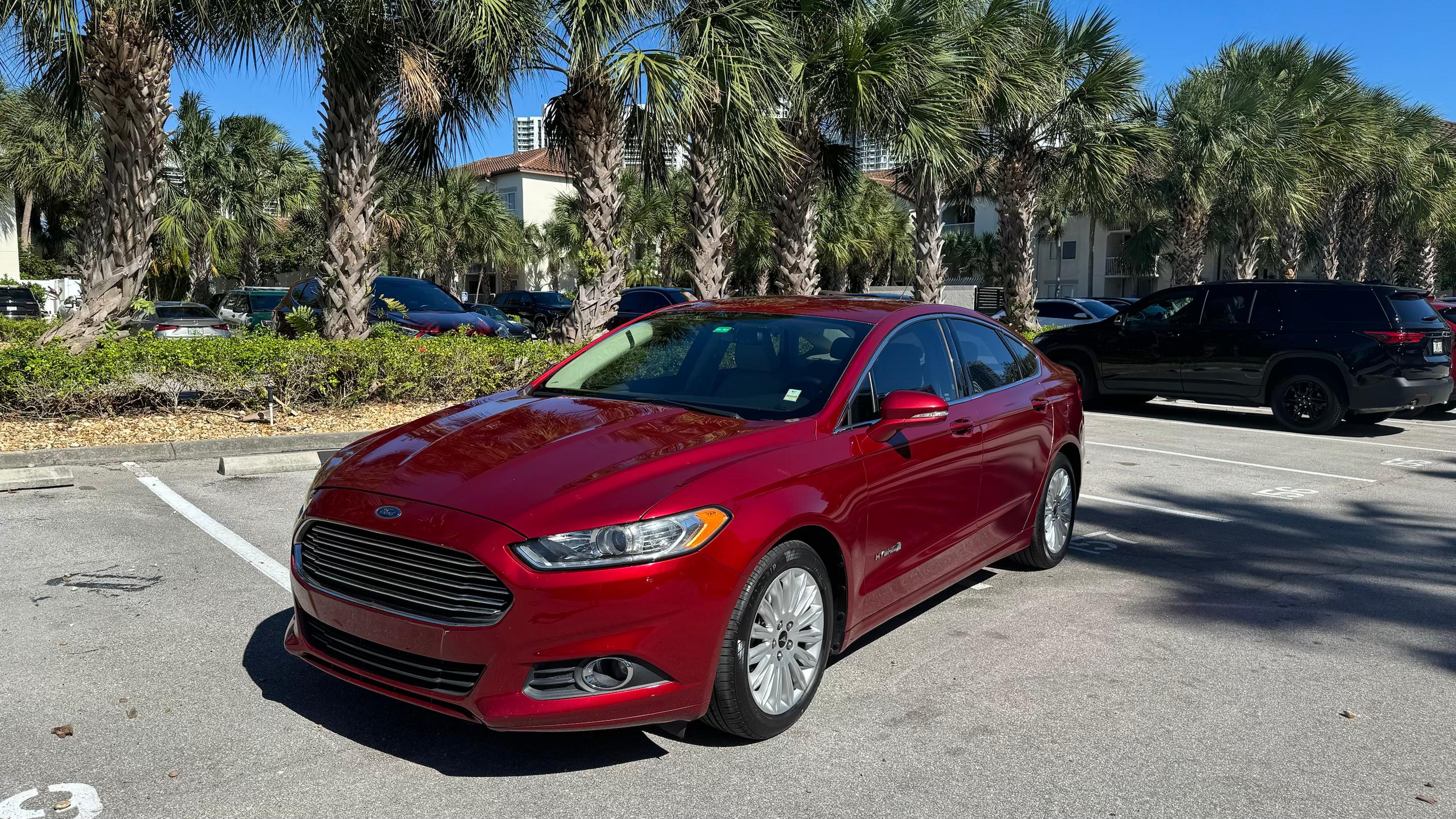 Ford Fusion Hybrid 2016 in 