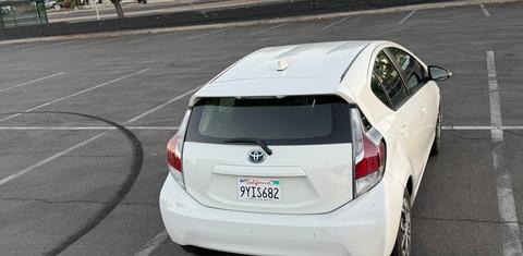 Toyota Prius c 2016