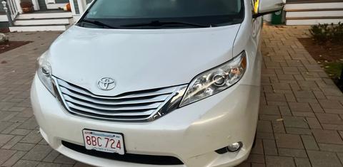 Toyota Sienna 2014